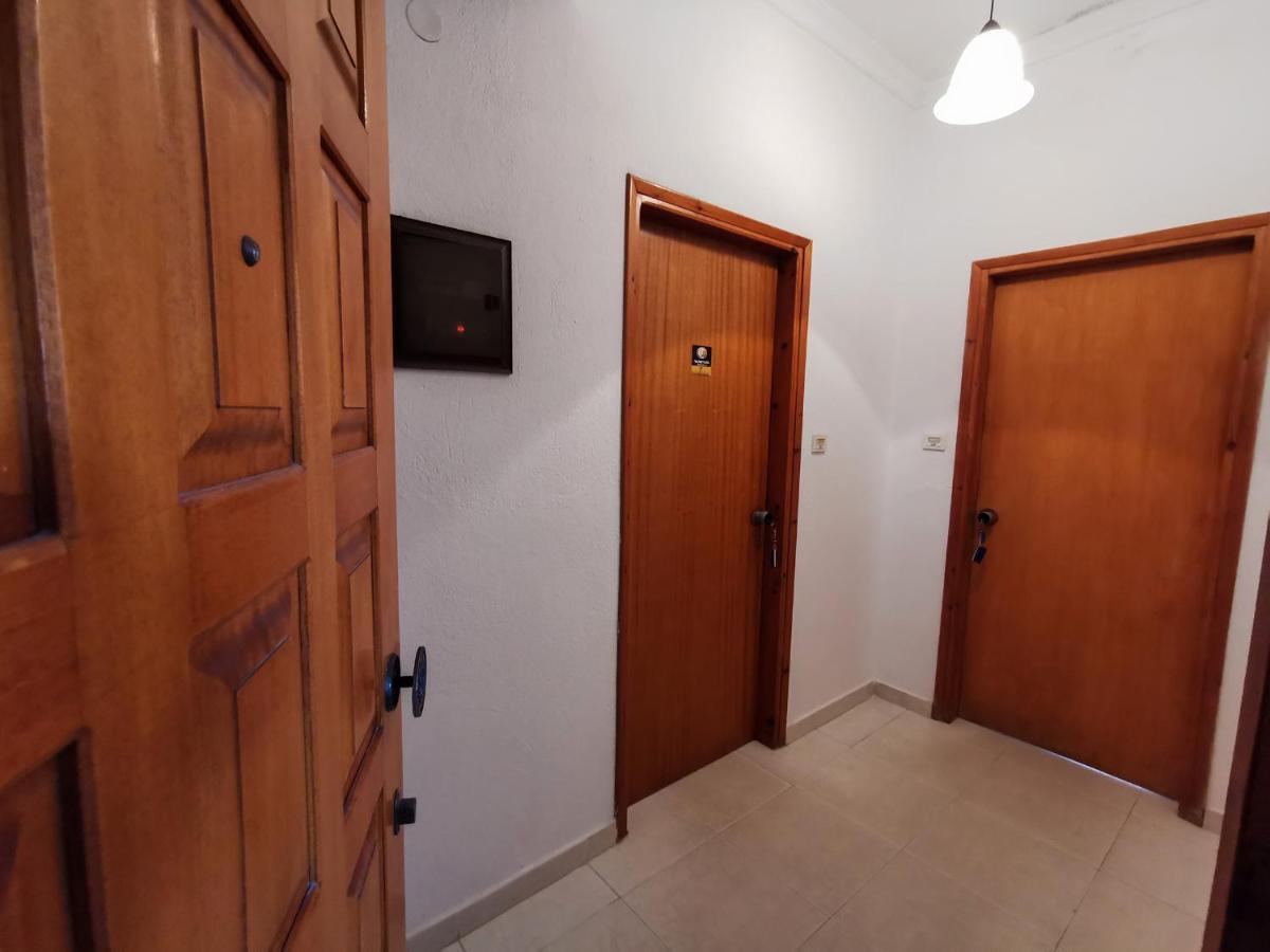 George Laz Rooms Vrasná Екстериор снимка